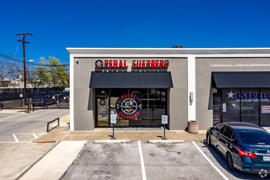 More Photos Of 3700 Fredericksburg Rd, San Antonio General Retail For Lease