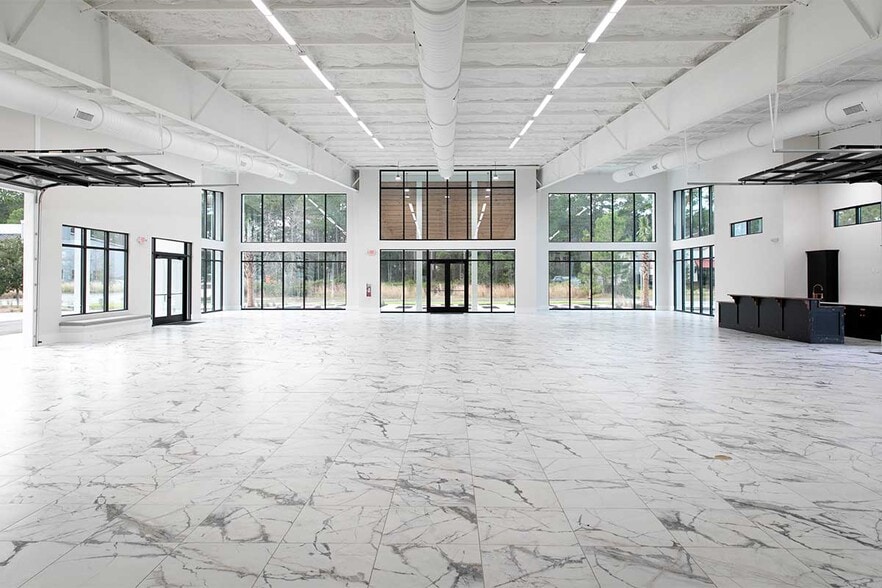 More Photos Of 119 Persimmon St, Bluffton Freestanding For Sale