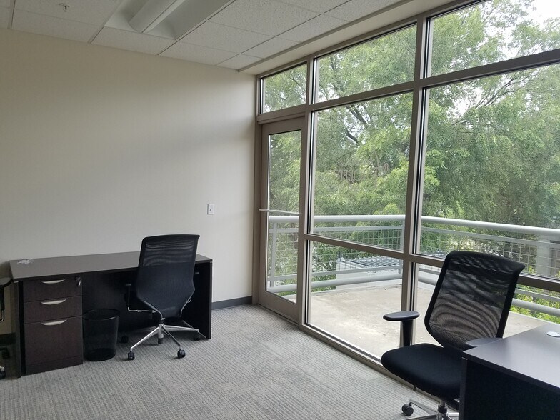 More Photos Of 1133 NW Wall St, Bend Apartments For Lease