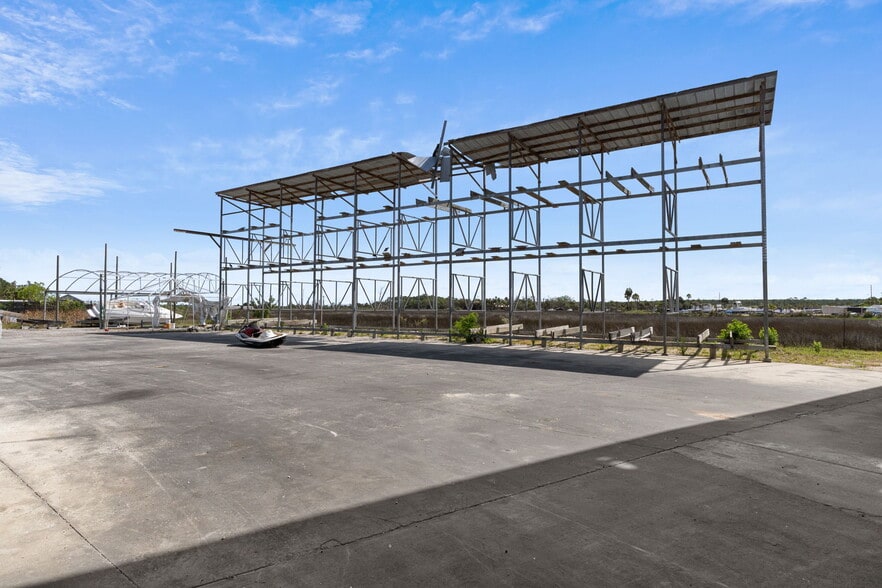 More Photos Of 5000 Calienta St, Hernando Beach Marina For Sale