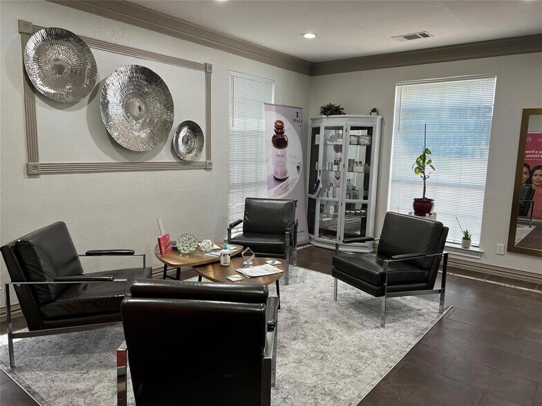 More Photos Of 2606 Harwood Rd, Bedford Medical For Sale
