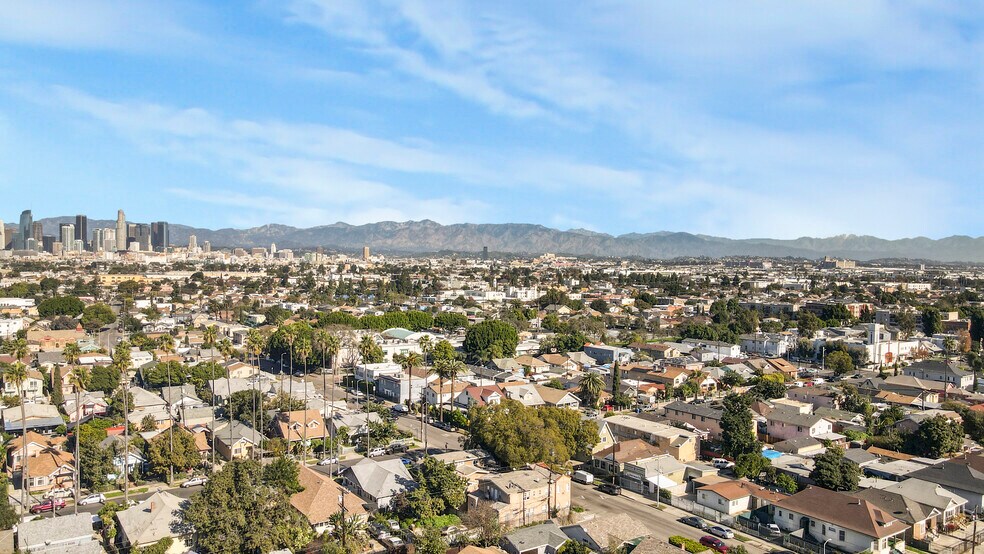 More Photos Of 838 E 43rd St, Los Angeles Apartments For Sale