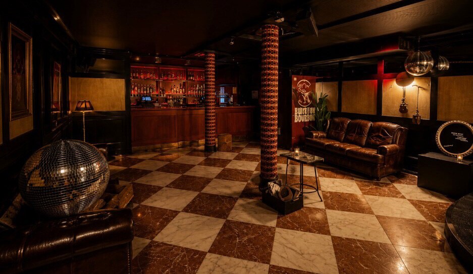 More Photos Of 303-305 Broome St, New York Apartments For Lease