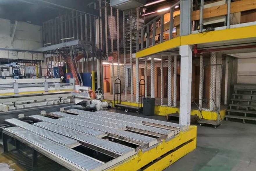 More Photos Of 1121 W Kentucky St, Louisville Distribution For Sale