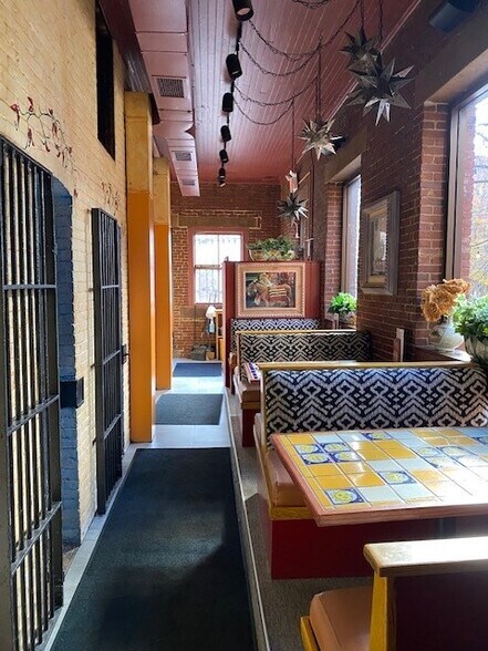 More Photos Of 5 Warren St, Concord Storefront Retail Office For Sale