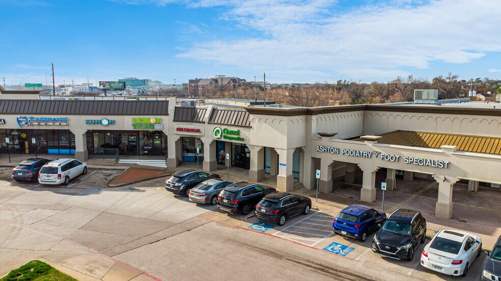 More Photos Of 11613-11617 N Central Expy, Dallas Unknown For Lease