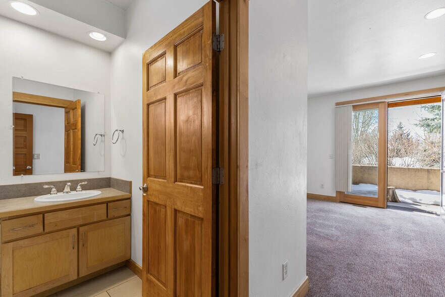 More Photos Of 1281 Stoneridge Dr, Bozeman Apartments For Sale