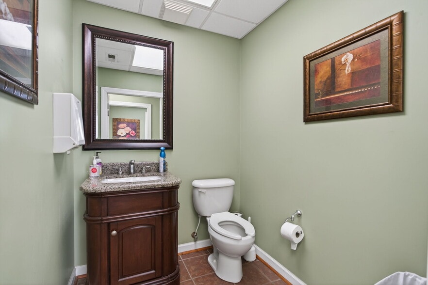 More Photos Of 2216 Executive Dr, Hampton Office For Sale