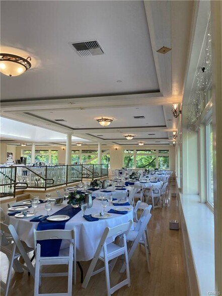 More Photos Of 200 Wall St, Chico Bar For Sale