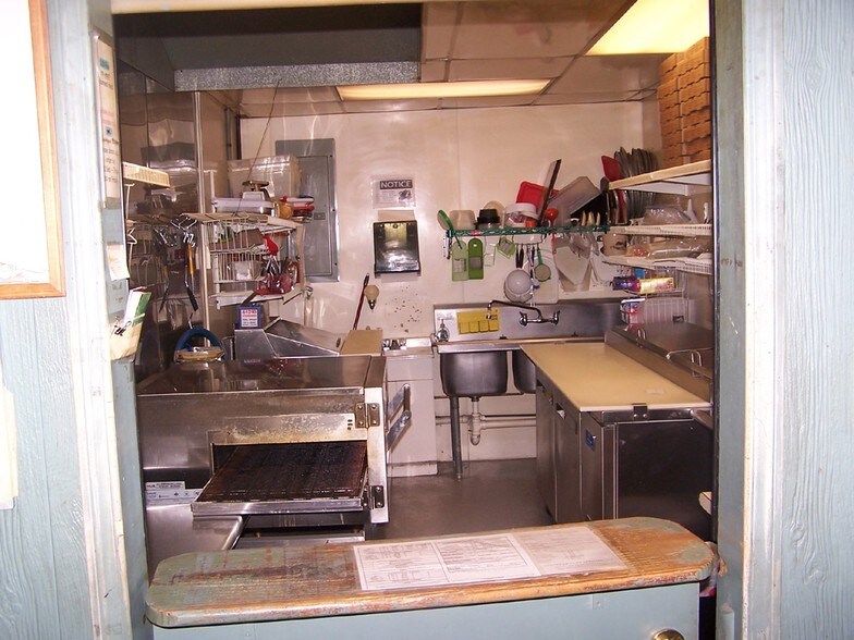 More Photos Of 527 Market St, Bolivar Bowling Alley For Sale