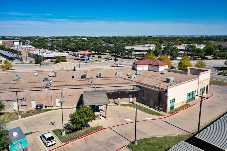 More Photos Of 1630 E Lamar Blvd, Arlington Unknown For Lease