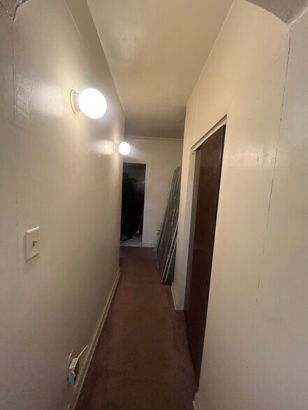 More Photos Of 7951 S Burnham Ave, Chicago Multifamily For Sale