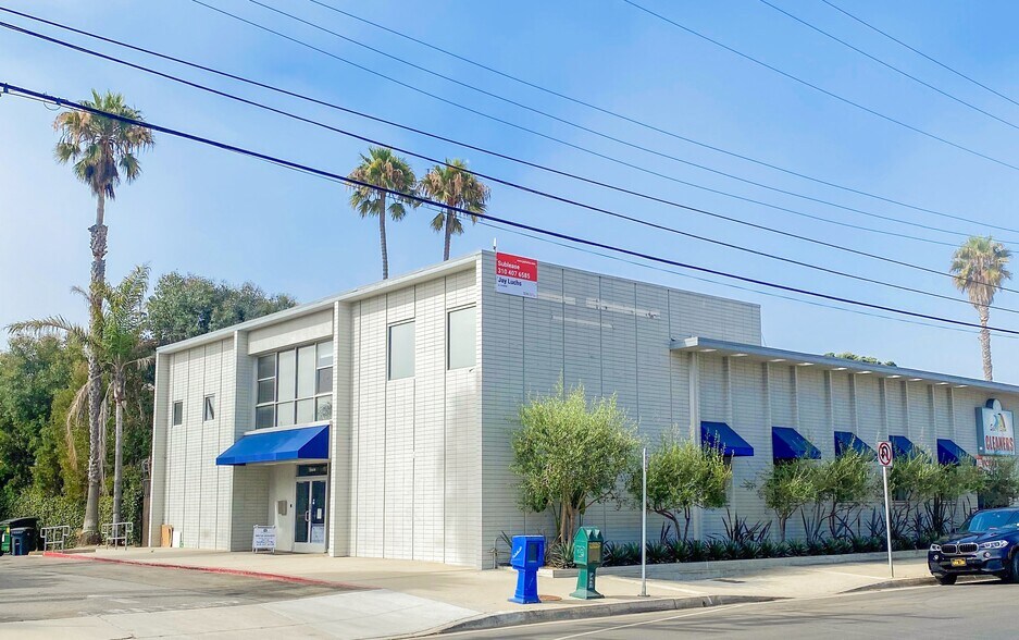 More Photos Of 23676-23712 Malibu Rd, Malibu Office For Lease