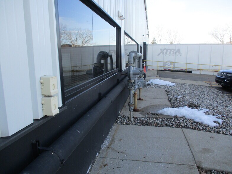 More Photos Of 2925 Walkent Ct, Grand Rapids Distribution For Lease