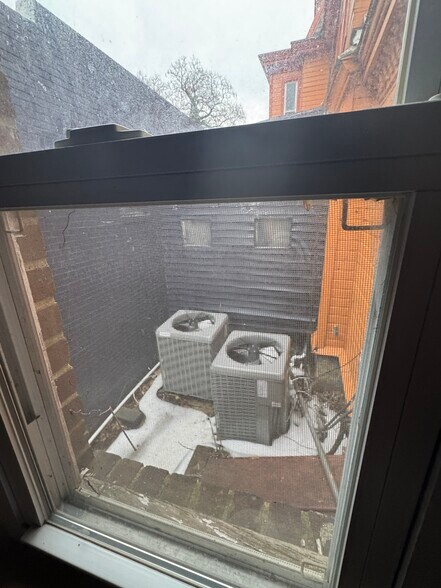 More Photos Of 2449 Shirley Ave, Baltimore Flex For Sale