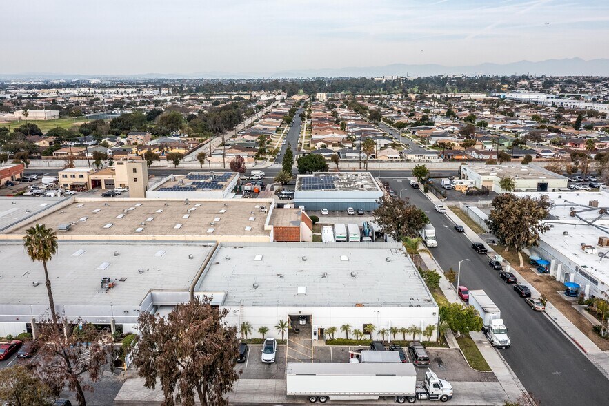 More Photos Of 13625 S Gramercy Pl, Gardena Warehouse For Lease