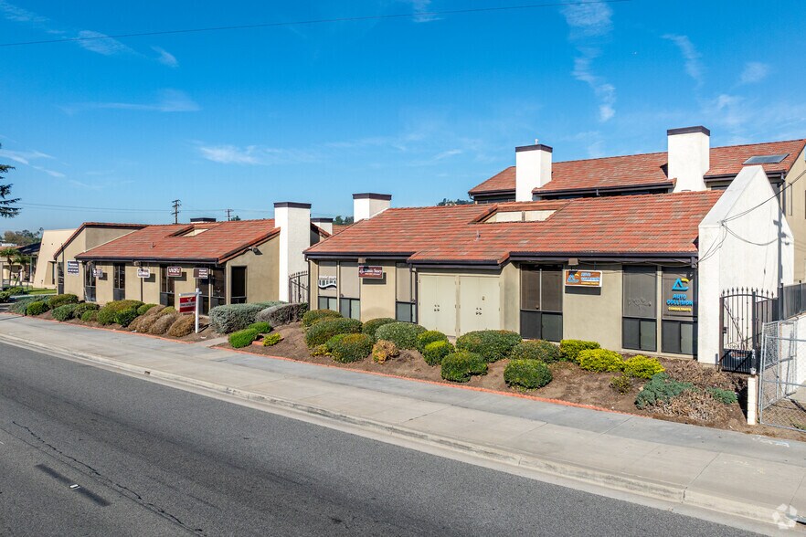 More Photos Of 481 E Whittier Blvd, La Habra Office For Sale