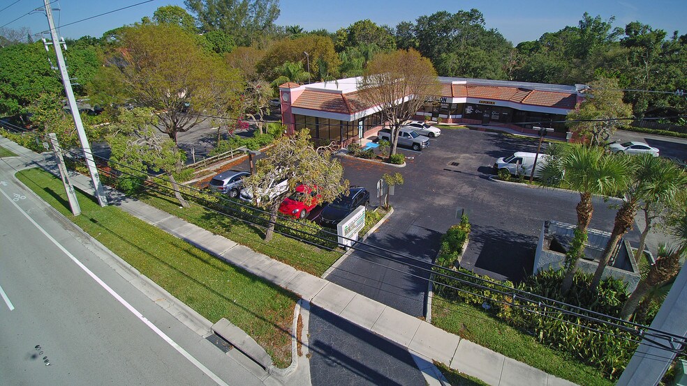 More Photos Of 2745 W Hillsboro Blvd, Deerfield Beach General Retail For Sale