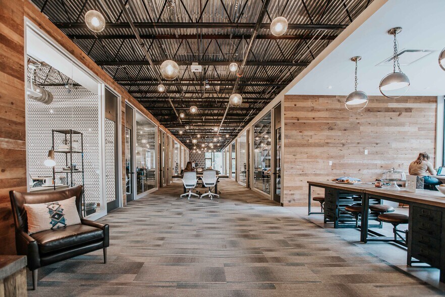 More Photos Of 2301 W Anderson Ln, Austin Coworking Space