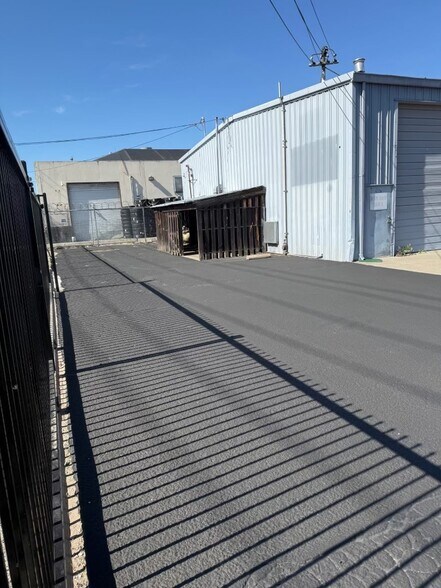 More Photos Of 1441 Richards Blvd, Sacramento Service For Lease