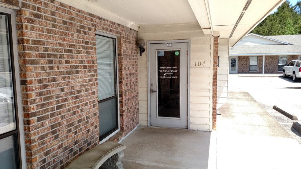More Photos Of 1703 Country Club Rd, Jacksonville Medical For Lease