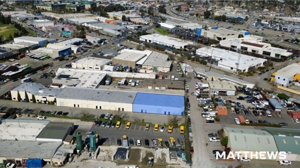 Primary Photo Of 45 De Luca Pl, San Rafael Showroom For Lease