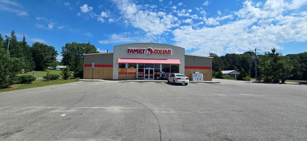 More Photos Of 1144 Greenwood Rd, Sanford Freestanding For Sale