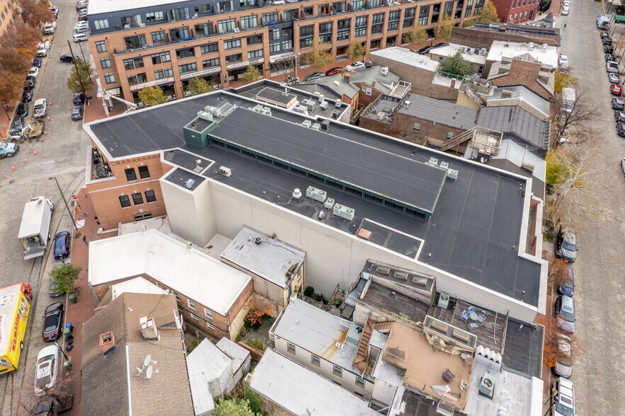 More Photos Of 900 S Wolfe St, Baltimore Office For Sale