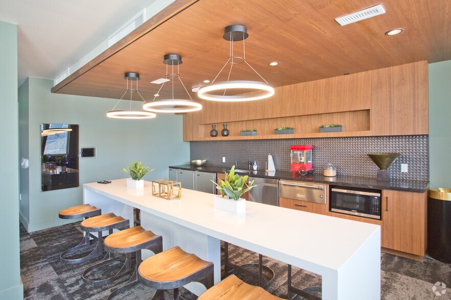 More Photos Of 1505 N Central Ave, Phoenix Apartments For Lease