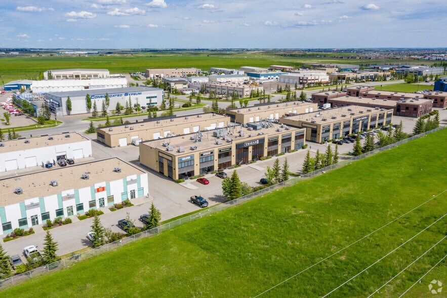 More Photos Of 11979 40th St SE, Calgary Warehouse For Lease