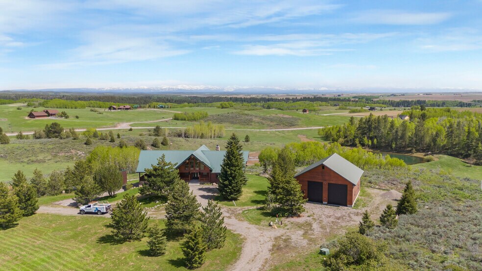 More Photos Of 1665 Whisper Ridge Rd, Ashton Hotel For Sale