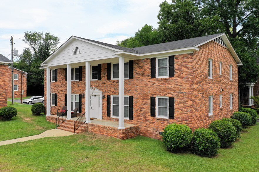 More Photos Of 205-215 S Saluda Ave, Columbia Apartments For Sale