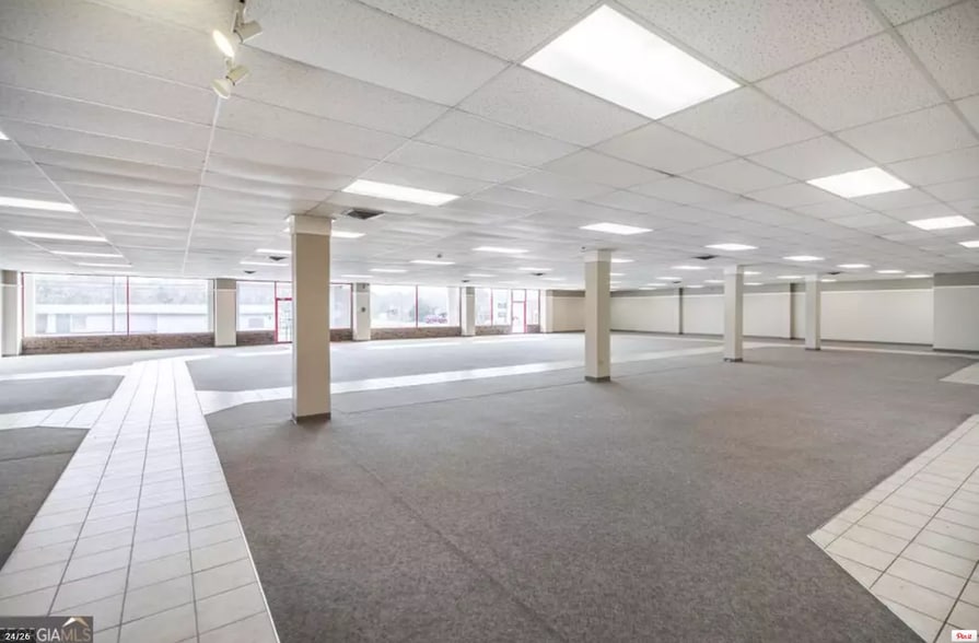 More Photos Of 910 S 7th St, Cordele Freestanding For Sale