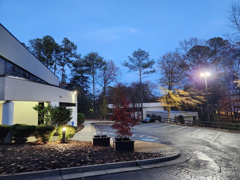 More Photos Of 1685 Terrell Mill Rd SE, Marietta Coworking Space