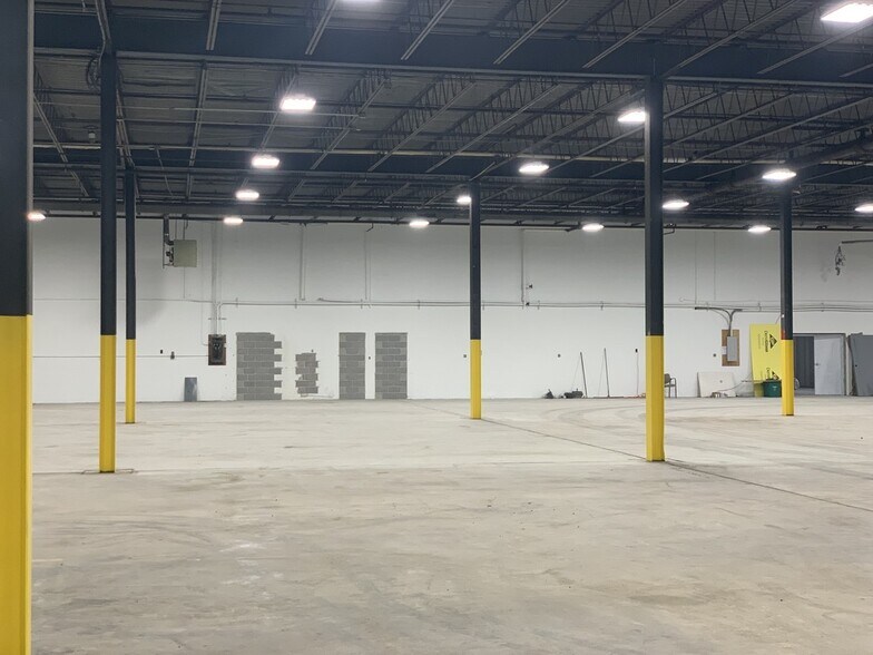 More Photos Of 1 Taylor Blvd, Mechanicsburg Manufacturing For Lease
