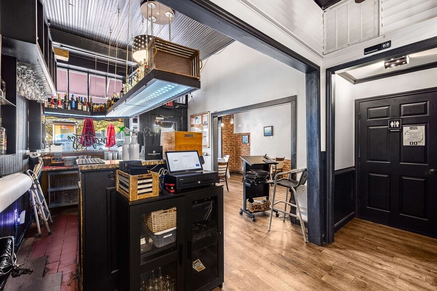 More Photos Of 35 S Peachtree St, Norcross Restaurant For Sale