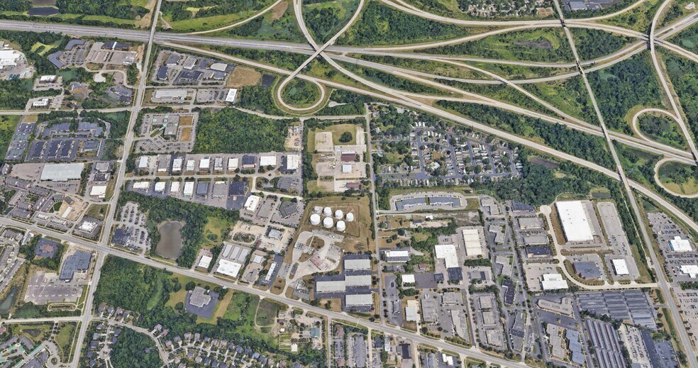 More Photos Of 41001 Grand River Ave, Novi Manufacturing For Sale
