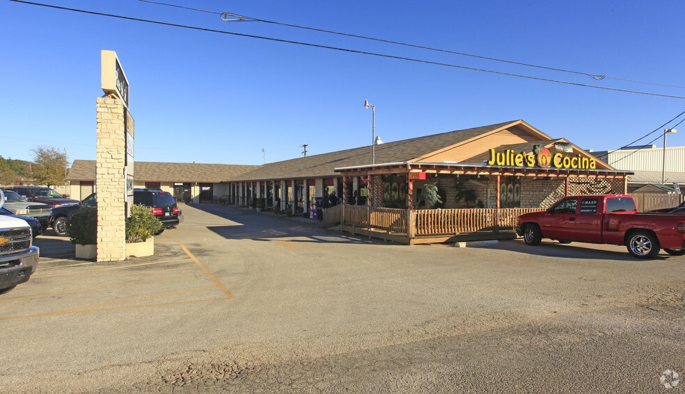 More Photos Of 4119 W FM 2147, Cottonwood Shores Storefront Retail Office For Lease