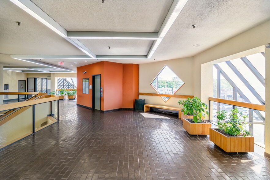 More Photos Of 8080 Old York Rd, Elkins Park General Retail For Lease