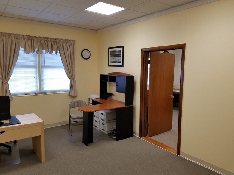 More Photos Of 661 Washington St, Norwood Office For Lease