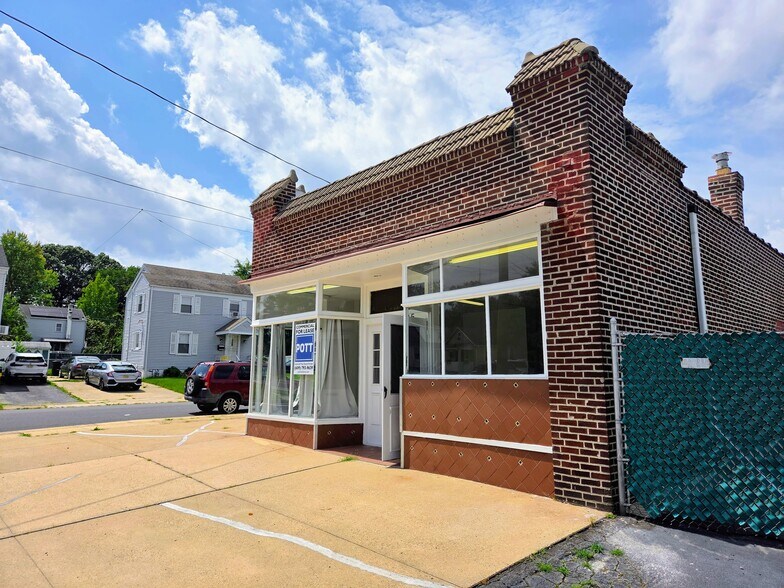More Photos Of 1125 Prospect St, Ewing Storefront Retail Residential For Lease