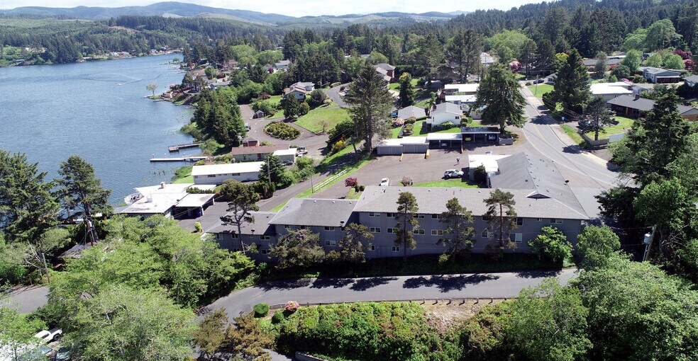 More Photos Of 3456 NE West Devil's Lake Rd, Lincoln City Apartments For Sale