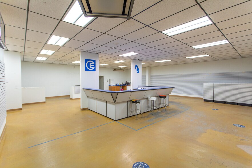 More Photos Of 100 9th Ave S, Great Falls Warehouse For Sale