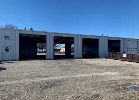 More Photos Of 1663 S Main St, Rochelle Truck Terminal For Sale