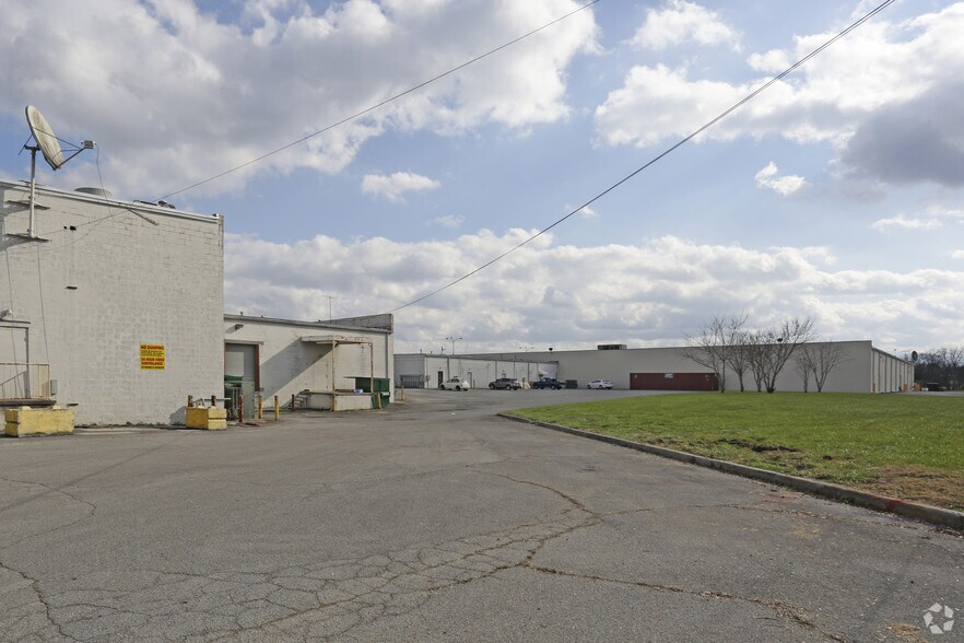 More Photos Of 127-217 Forks of the River Pky, Sevierville Unknown For Lease