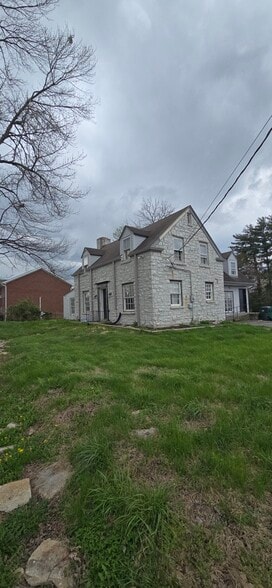 More Photos Of 4502 Fegenbush Ln, Louisville Specialty For Sale