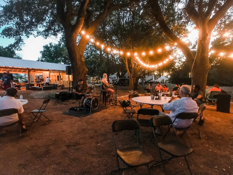 More Photos Of 14818 US-290 E, Stonewall Hotel For Sale