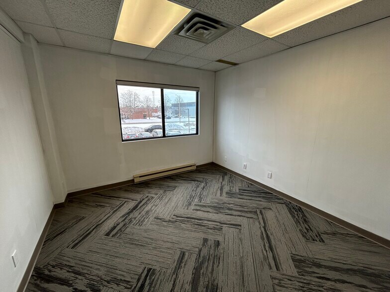 More Photos Of 38 Antares Dr, Ottawa Light Distribution For Lease