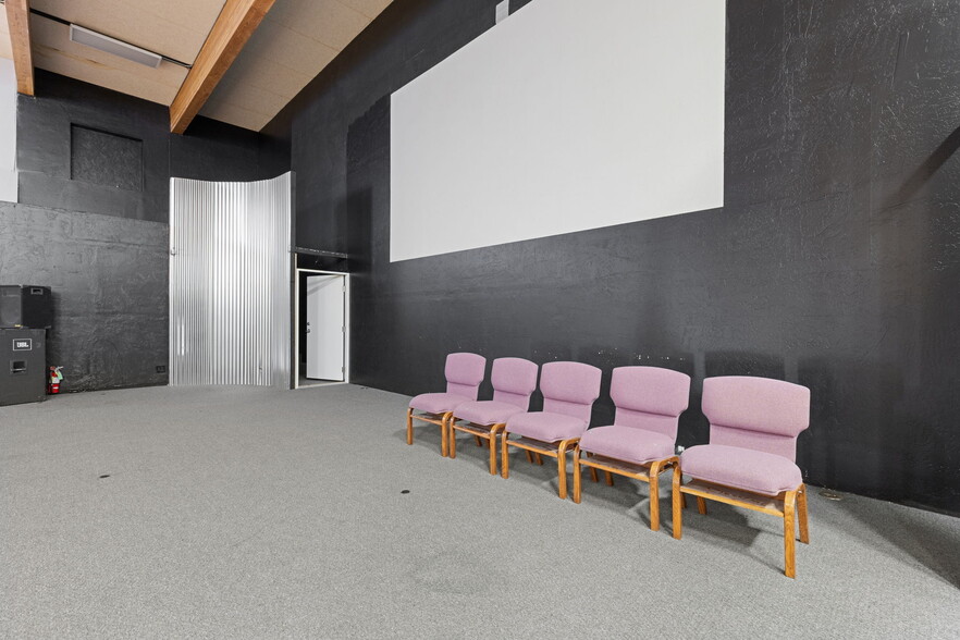 More Photos Of 10 Chapel Hill Dr, Brighton Religious Facility For Sale