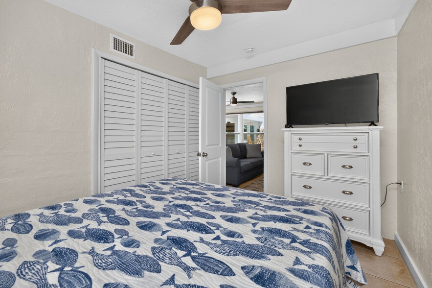 More Photos Of 1130 Gulf Blvd, Englewood Apartments For Sale